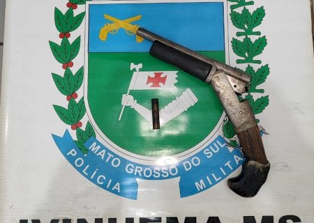 Homem é preso por porte ilegal de arma de fogo, sequestro e cárcere privado em Ivinhema