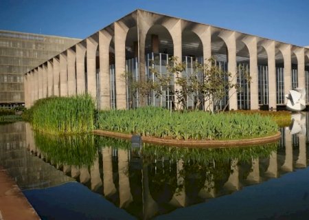 Com prova em Campo Grande, concurso para diplomata tem 37 vagas e salários de R$ 21,9 mil
