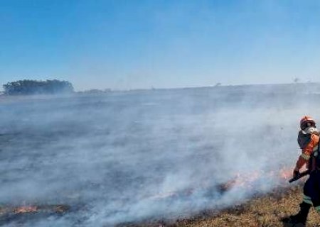Governo sanciona quadro de bombeiros tempor&aacute;rios com sal&aacute;rio inicial de R$ 3.815