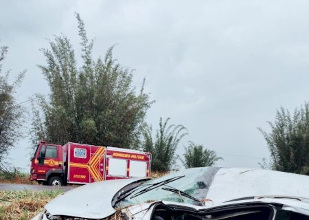 Colisão entre S-10 e Fox deixa feridos entre Deodápolis e Ivinhema na BR-376