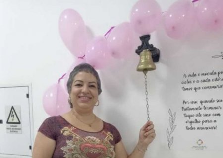 Após 12 meses de tratamento, professora vence a luta contra o câncer