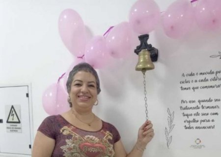 Após 12 meses de tratamento, professora vence a luta contra o câncer