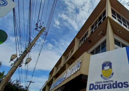Câmara de Vereadores de Dourados renova validade de concurso público feito em 2022