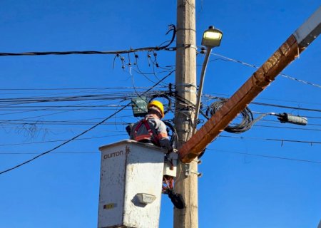 Prefeitura amplia implantação de iluminação pública em LED