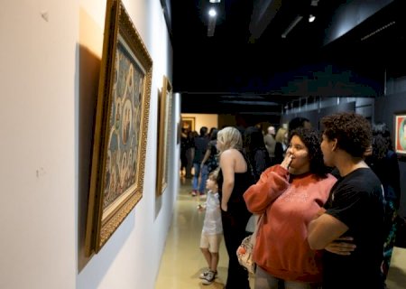 Exposição gratuita no Museu da Imagem e do Som em Campo Grande revela multiplicidade artística de Lídia Baís