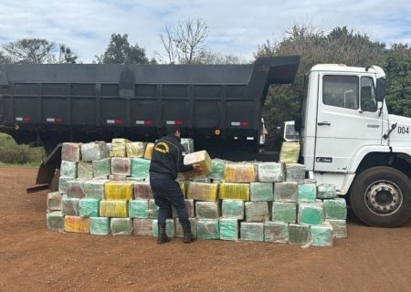 Quase 6t de maconha são apreendidas em meio a carga de pedra brita no Vival dos Ipês, em Dourados