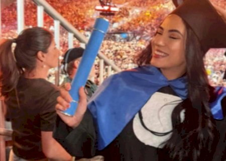 Psicóloga de MS inova com ‘formatura’ na Festa do Peão de Barretos e viraliza