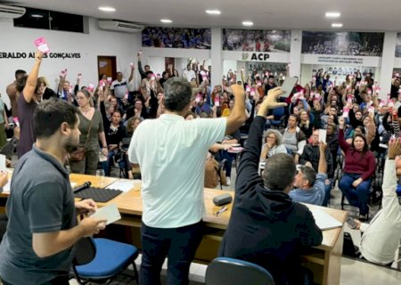Professores de Campo Grande aprovam proposta da Prefeitura para repactuação do piso salarial de 20 horas