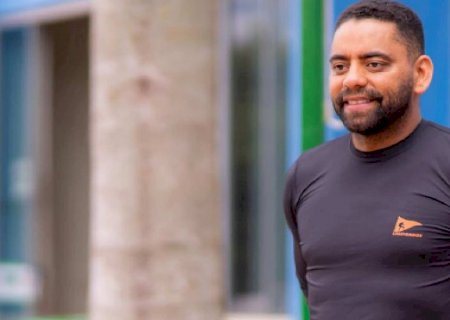 ‘Zelando pelo equilíbrio’: Prefeito proíbe cabelos malucos em escolas de Antônio João