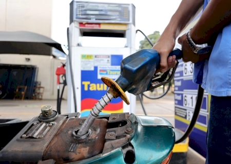 Preços da gasolina e do diesel seguem estáveis; etanol registra alta em Dourados