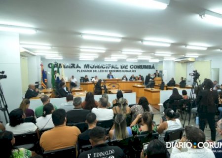 Vereador de Corumbá que quebrou isopor de ambulante fica sem sal&aacute;rio por 45 dias>