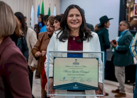 Prefeita Lurdes Portugal é homenageada na Expoagro de Dourados por atuação de destaque no agronegócio>