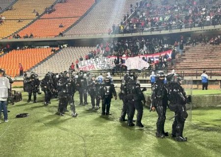 Conmebol d&aacute; vit&oacute;ria ao Flamengo e pune Medell&iacute;n por confus&atilde;o em campo>