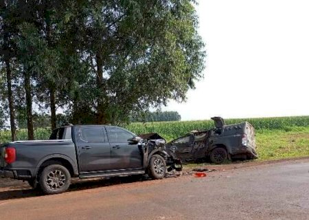 Viatura do DOF capota ap&oacute;s acidente em rodovia e deixa 4 policiais feridos>
