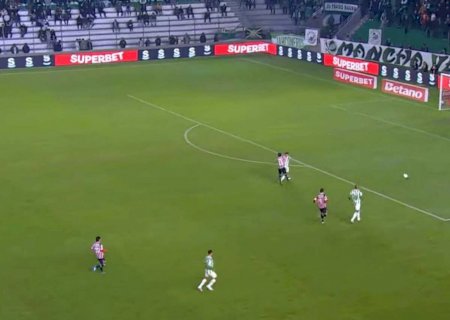 Em jogo da Copa do Brasil, douradense é expulso com 30 segundos em campo