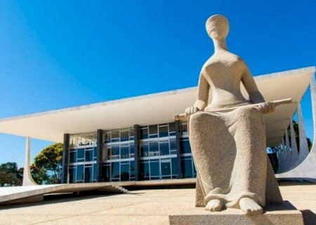 STF mant&eacute;m decis&atilde;o e barra revis&atilde;o da vida toda do INSS>