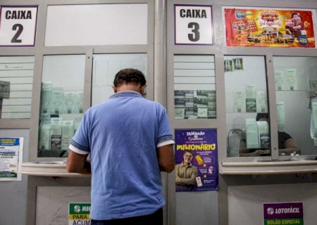 Mega-Sena acumula em R$ 10 milhões e 42 apostas de MS levam quadra>