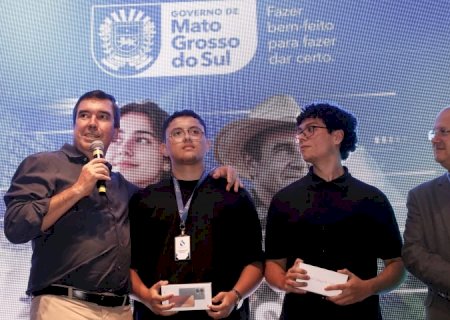 Em parceria inédita com Google, Governo de MS vai oferecer inteligência artificial nas escolas e criar CEP Rural>