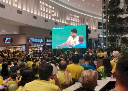 Com jogo do Brasil, bancos fecham mais cedo e repartições têm horário especial