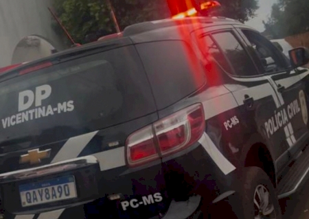 Polícia Civil de Vicentina prende homem por descumprimento de medida protetiva e ameaças contra ex-companheira