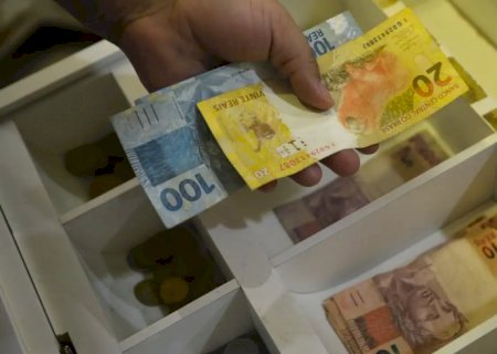 Caixa paga Bolsa Família a beneficiários com NIS de final 8