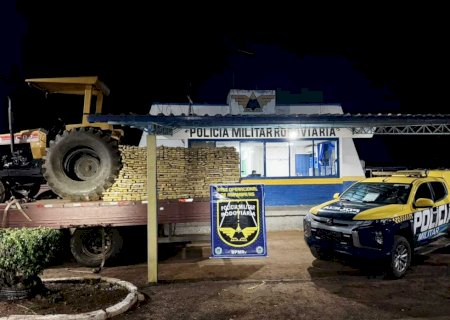 Polícia apreende 890 kg de droga escondida em pneu de trator em MS