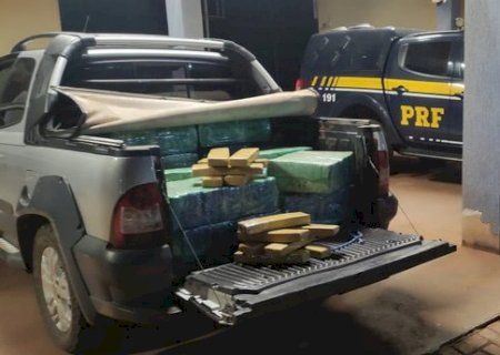 PRF apreende 521 Kg de maconha em Sidrolândia (MS)