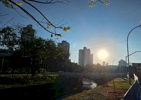 S&aacute;bado come&ccedil;a frio, mas sol predomina e temperatura deve chegar a 27&deg;C>