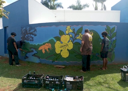 Oficina de grafite transforma paisagem e insere arte urbana em Jateí
