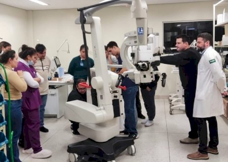 Governo de MS amplia capacidade cirúrgica do HR da Costa Leste com microscópio de alta tecnologia>