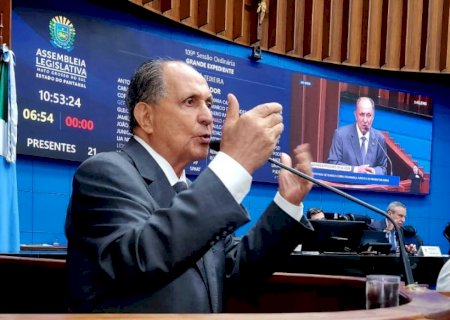 Zé Teixeira articula obras para Capital e segurança em Ivinhema>